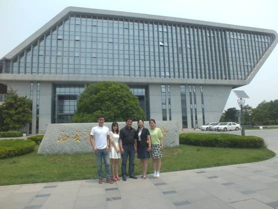 S0962435.JPG
